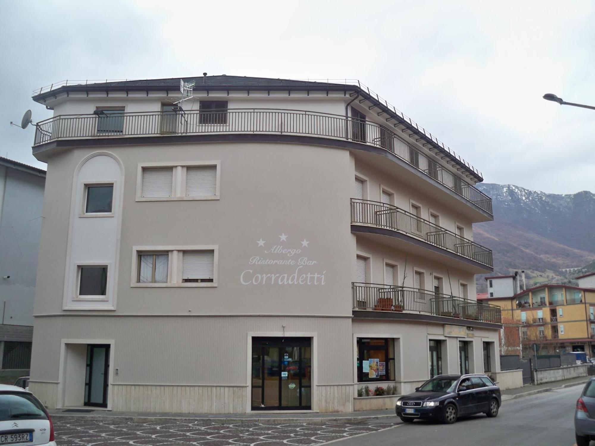 Albergo Corradetti Castel Di Sangro Ngoại thất bức ảnh
