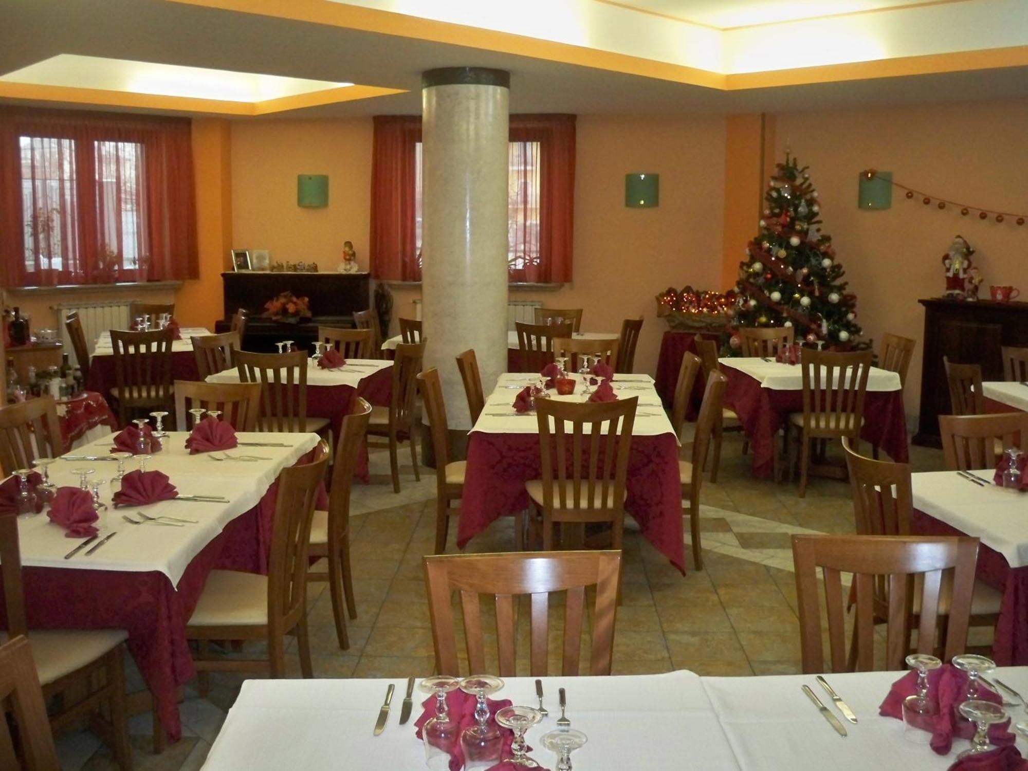 Albergo Corradetti Castel Di Sangro Ngoại thất bức ảnh